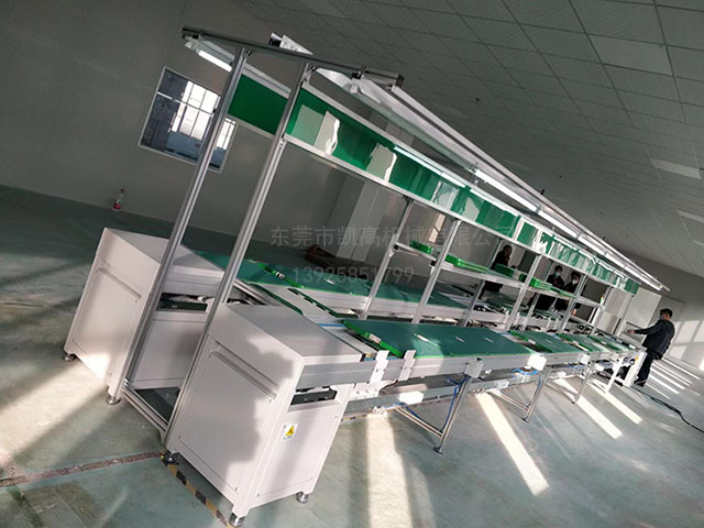 東莞（wǎn）帶機（jī）邊自動作業位平麵循環組裝線